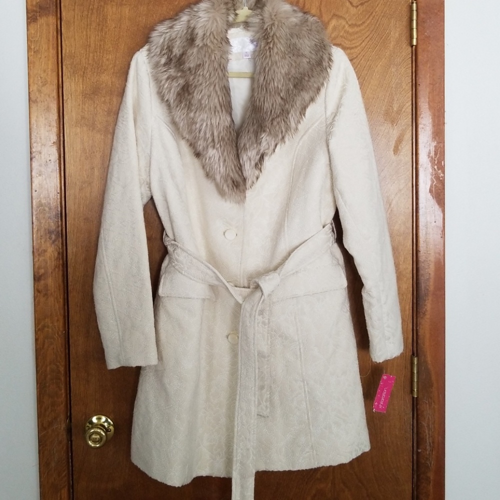 Cream jacket with fur collar